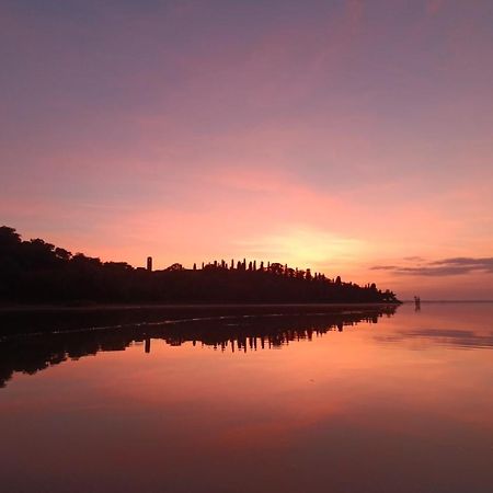 Isola Polvese Resort Castiglione del Lago Extérieur photo