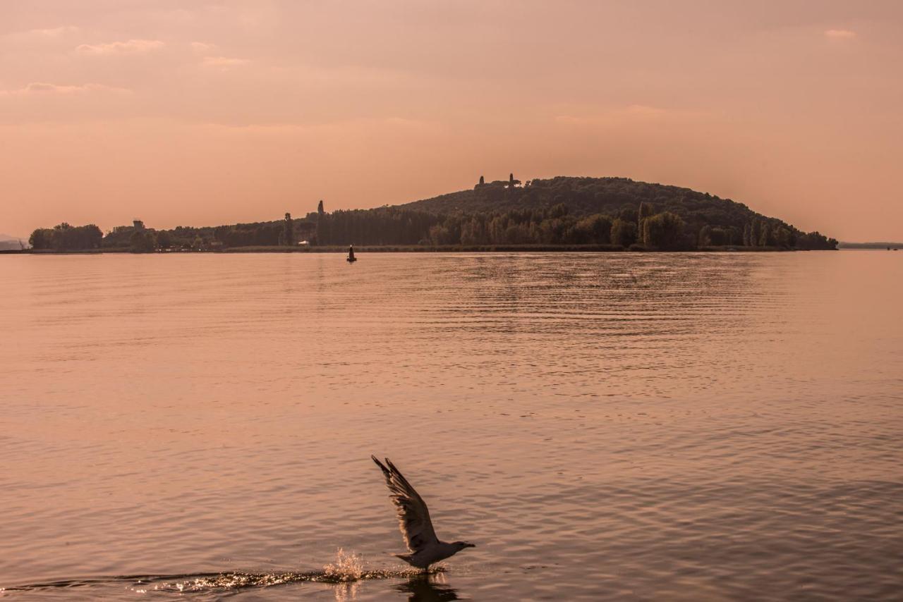 Isola Polvese Resort Castiglione del Lago Extérieur photo