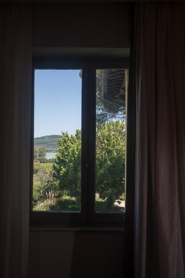 Isola Polvese Resort Castiglione del Lago Extérieur photo